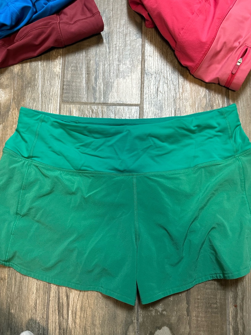 lululemon athletica High-Rise Athletic Shorts - Teal Green - Picture 2 of 3
